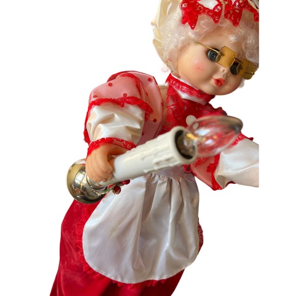VIntage Animated Mrs Claus Waving Candle Yellow Glasses 1989 - Picture 13 of 15